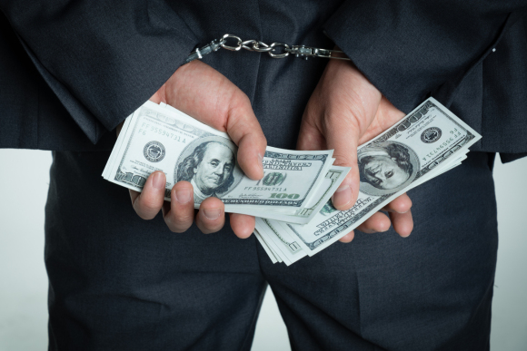 走私販運假鈔構成什么罪